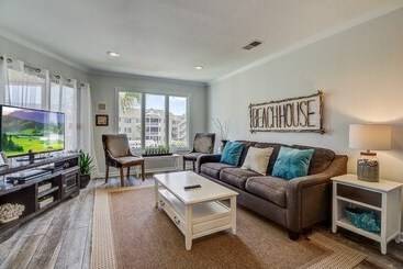 203 I Tidewater By Avantstay Beach Condo W/ Communal Pool!
