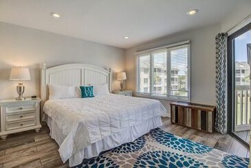 203 I Tidewater By Avantstay Beach Condo W/ Communal Pool!