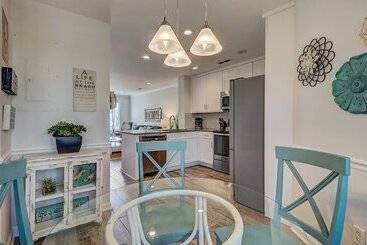 203 I Tidewater By Avantstay Beach Condo W/ Communal Pool!