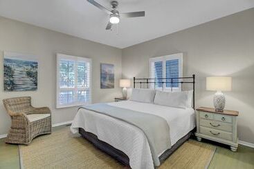 3704 Cameron By Avantstay Pool Bar Multiple Balconies!