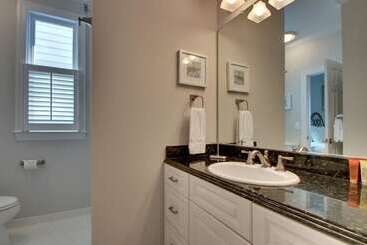 45 Ocean Point By Avantstay Amazing Views + Beach Access & Community Pool Access