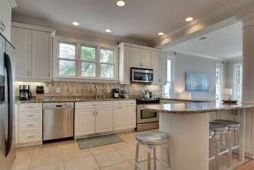 45 Ocean Point By Avantstay Amazing Views + Beach Access & Community Pool Access