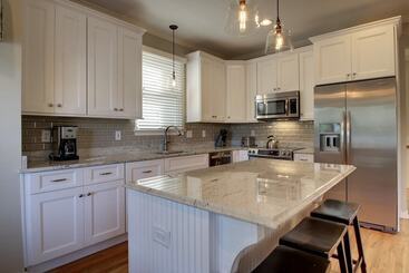 73 Grand Pavilion By Avantstay Corner Lot, Porch