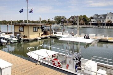 73 Grand Pavilion By Avantstay Corner Lot, Porch