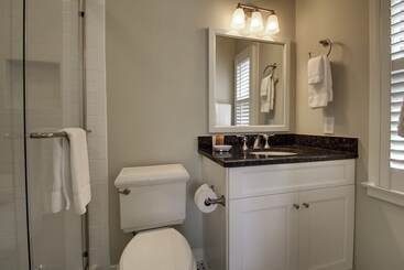 73 Grand Pavilion By Avantstay Corner Lot, Porch