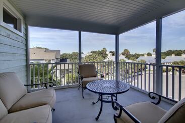 73 Grand Pavilion By Avantstay Corner Lot, Porch