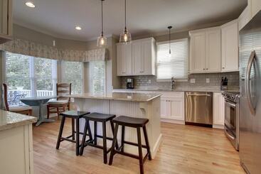 73 Grand Pavilion By Avantstay Corner Lot, Porch