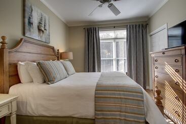 73 Grand Pavilion By Avantstay Corner Lot, Porch