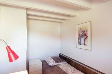 Atmospheric Gite With Large Terrace