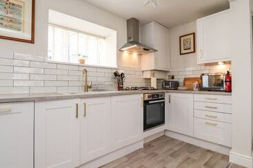 Bay Cottage No 5