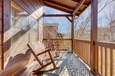 Bear Cove By Avantstay Hot Tub + Pool Table!