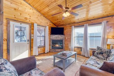 Bear Cove By Avantstay Hot Tub + Pool Table!