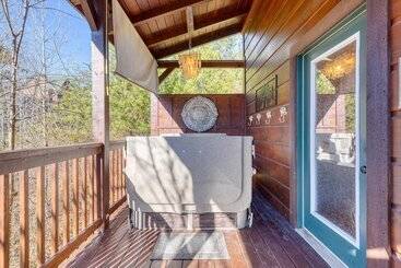 Bear Cove By Avantstay Hot Tub + Pool Table!