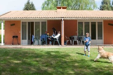 Beautiful Gite With Terrace In Sauze Vaussais