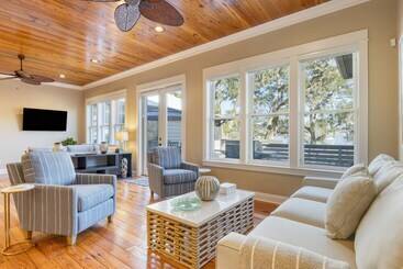 بيت ريفى Blackwater Bay Hideaway By Avantstay Waterfront, Pool, Dock, Hot Tub