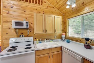 Hike, Ski, Atv & More: Deadwood Cabin W/ Grill