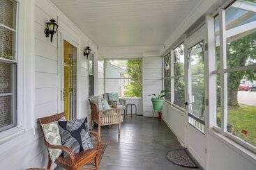 Charming Hampton Home ~ 7 Mi To Buckroe Beach!