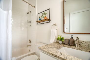 Clyde By Avantstay Great For Longer Stays, 12 Min To Downtown