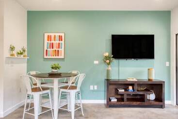 Clyde By Avantstay Great For Longer Stays, 12 Min To Downtown