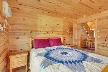 Deadwood Cabin W/ Foosball Table, Near Sanford Lab