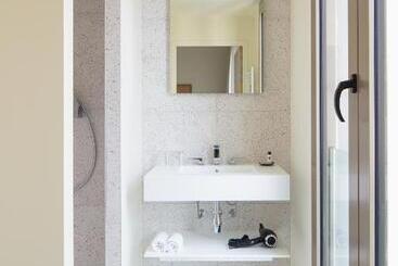 هتل La Suite