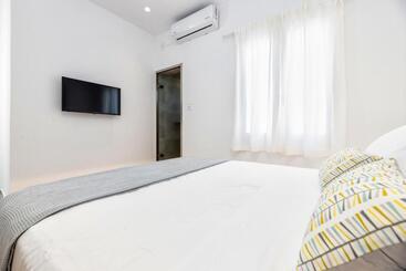 هتل Pelican Paros