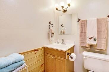 Lead Home In The Mountains W/ Hot Tub + Views!