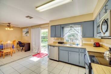 7 Mi To Satellite Beach: Melbourne Home W/ Yard