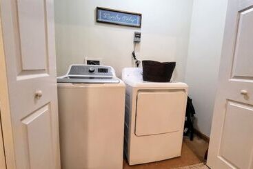 Mews Mountain House By Avantstay Walk To Beach, Hot Tub, Game Room