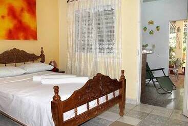 پانسیون Hostal Doña Miñe Trinidad