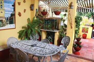 پانسیون Hostal Doña Miñe Trinidad