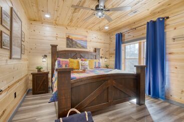 Pink Pines Avantstay Luxury Aesthetic Dream Home, Indoor Pool, Hot Tub