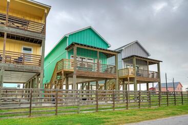 Pool Access + Boat Dock Steps To The Gulf The Pintail By Avantstay