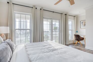 Tidal Charm By Avantstay Walk To Beach, Community Pool, Balcony, Ocean Views