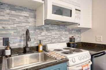 Tidal Charm By Avantstay Walk To Beach, Community Pool, Balcony, Ocean Views