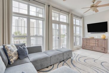 Tidal Charm By Avantstay Walk To Beach, Community Pool, Balcony, Ocean Views
