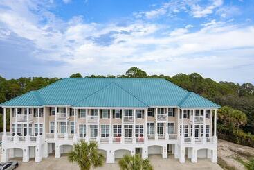 Tidal Charm By Avantstay Walk To Beach, Community Pool, Balcony, Ocean Views
