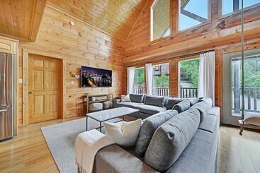 Wilderness Rush By Avantstay Hot Tub + Views