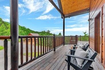 Wilderness Rush By Avantstay Hot Tub + Views