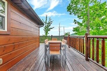Wilderness Rush By Avantstay Hot Tub + Views