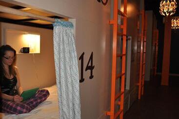 هاستل The Bunkhouse