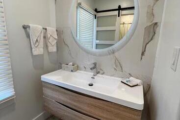 تختخواب و صبحانه Elaine S Cape May Boutique