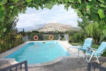 Casa Rural Cortijo El Helao
