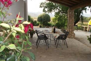 Casa Rural Cortijo El Helao