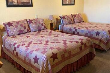 مُتل The Garrett Inn