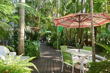 Pineapple Point Guesthouse & Resort   Gay Men S Resort