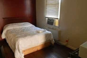 Sea Gem Motel And Apartments