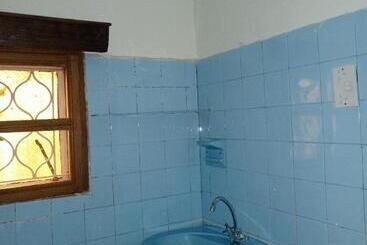 هاستل Albert Grand Palace   Masindi