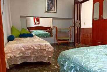 تختخواب و صبحانه Casa Triz