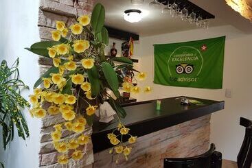 تختخواب و صبحانه Hostal Doña Amalia Cuba